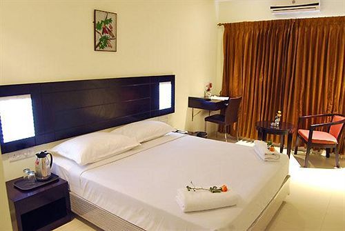 Hotel Vinayaga By Poppys ,Kumbakonam Exterior foto